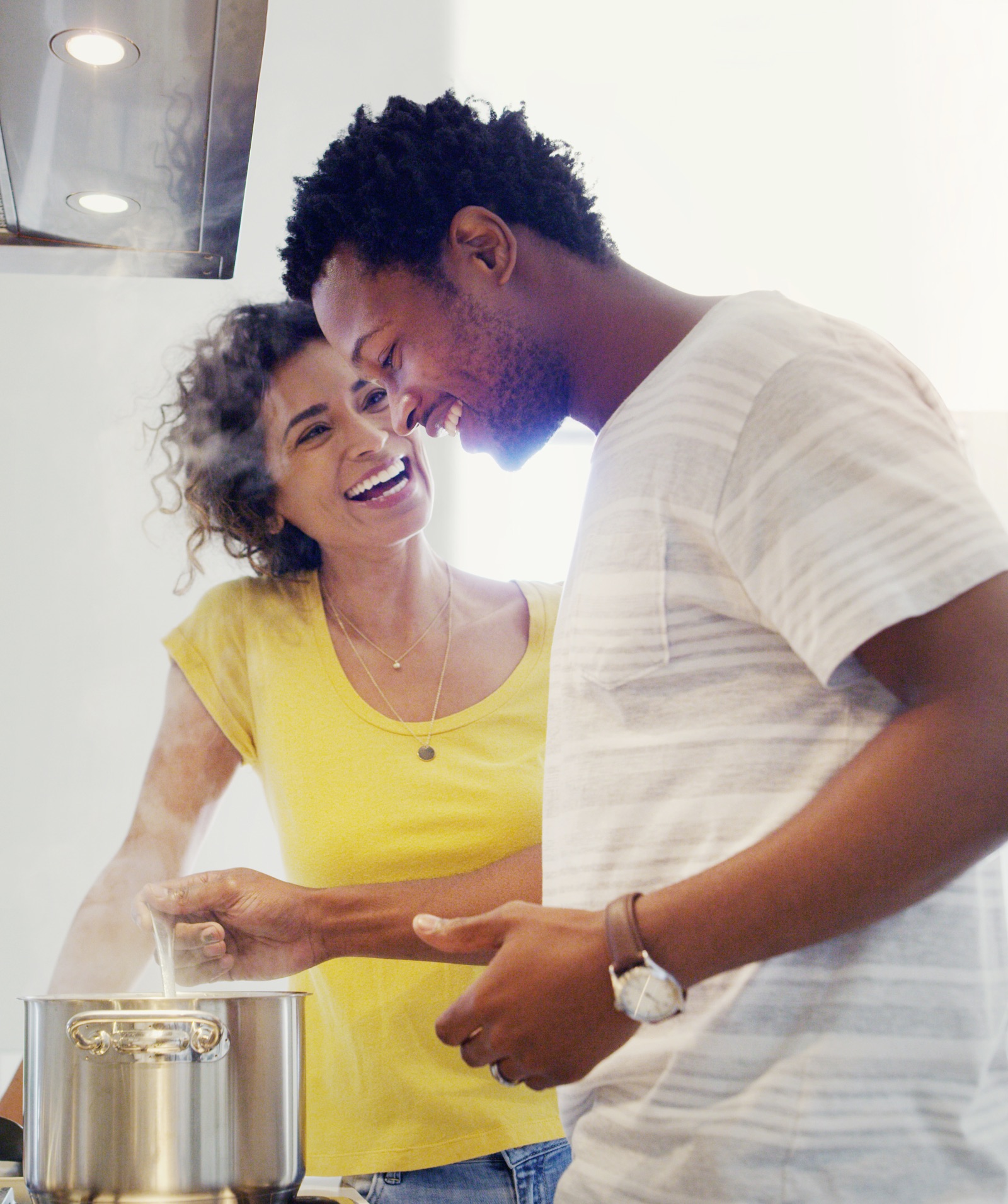 couple cooking